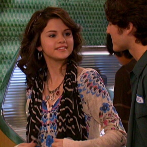 RARE Free People Winter Garden Hooded Henley ASO Alex Russo - Picture 13 of 13